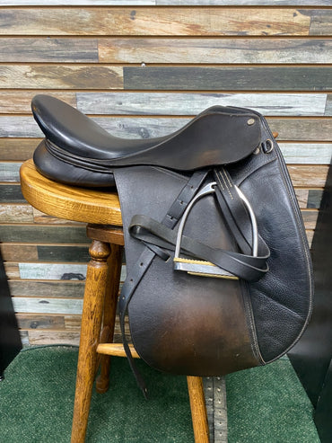 USED Collegiate Dressage Saddle 17.5" Black