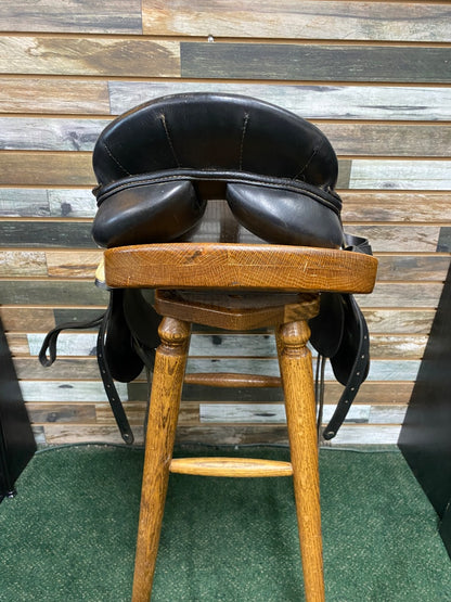 USED Collegiate Dressage Saddle 17.5" Black