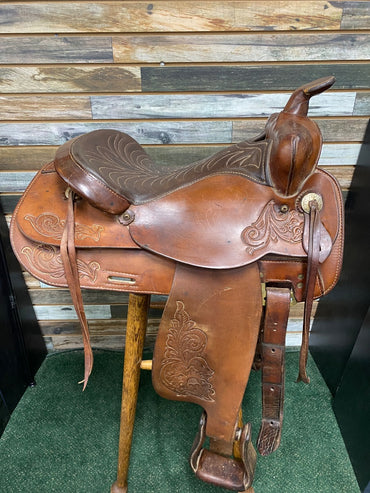USED Cow Country by Circle Y Trail Saddle 15 1/2" Seat, 6 1/2" Gullet Medium Oil