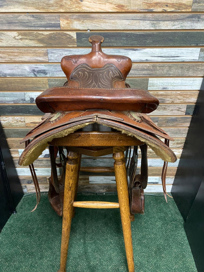 USED Cow Country by Circle Y Trail Saddle 15 1/2" Seat, 6 1/2" Gullet Medium Oil