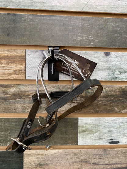USED Golden Horseshoe Equestrian Ladies English Spurs Short Shank With Straps Medium Silver/Black