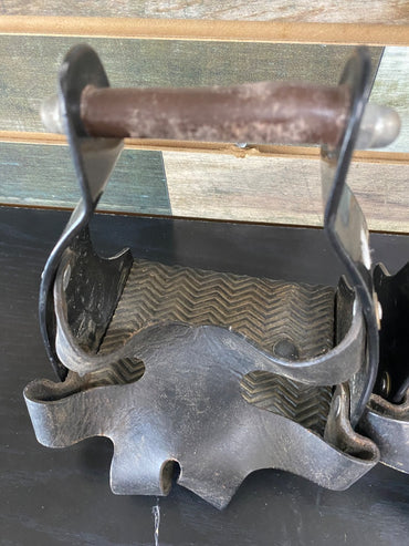 USED  Trail Stirrups  Black