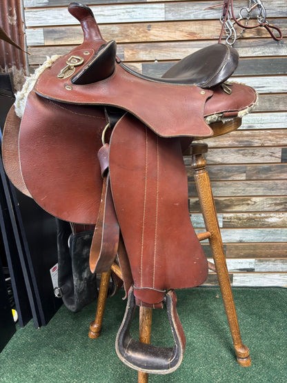 USED  Australian Saddle 15" Medium Oil & Black