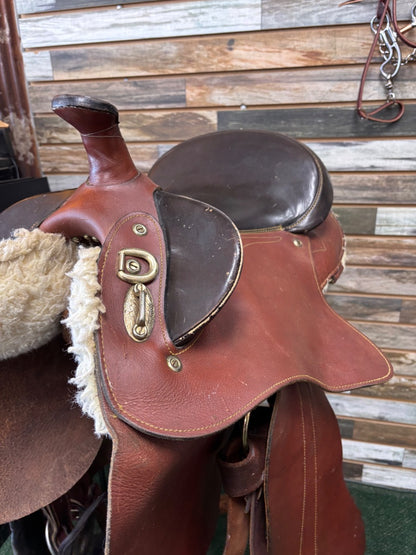 USED  Australian Saddle 15" Medium Oil & Black
