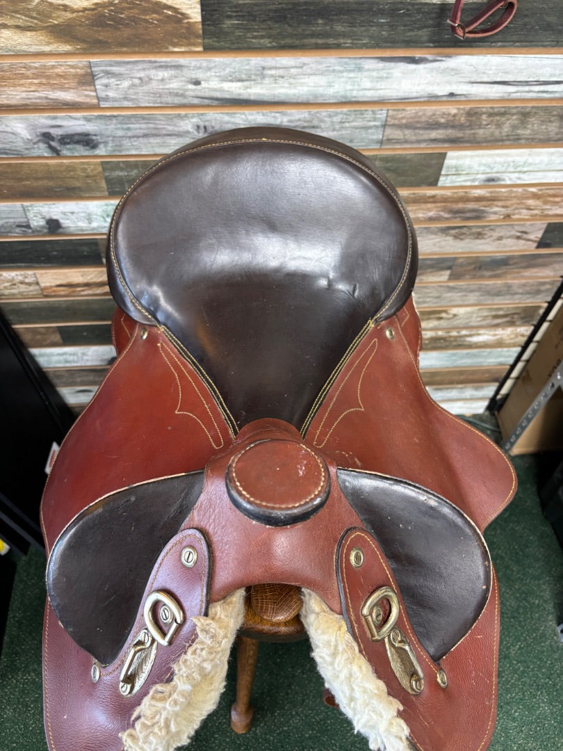 USED  Australian Saddle 15" Medium Oil & Black