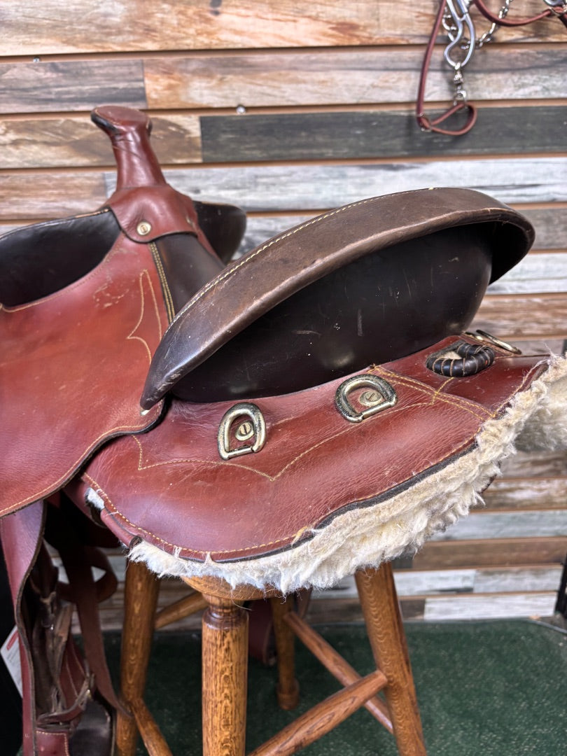 USED  Australian Saddle 15" Medium Oil & Black