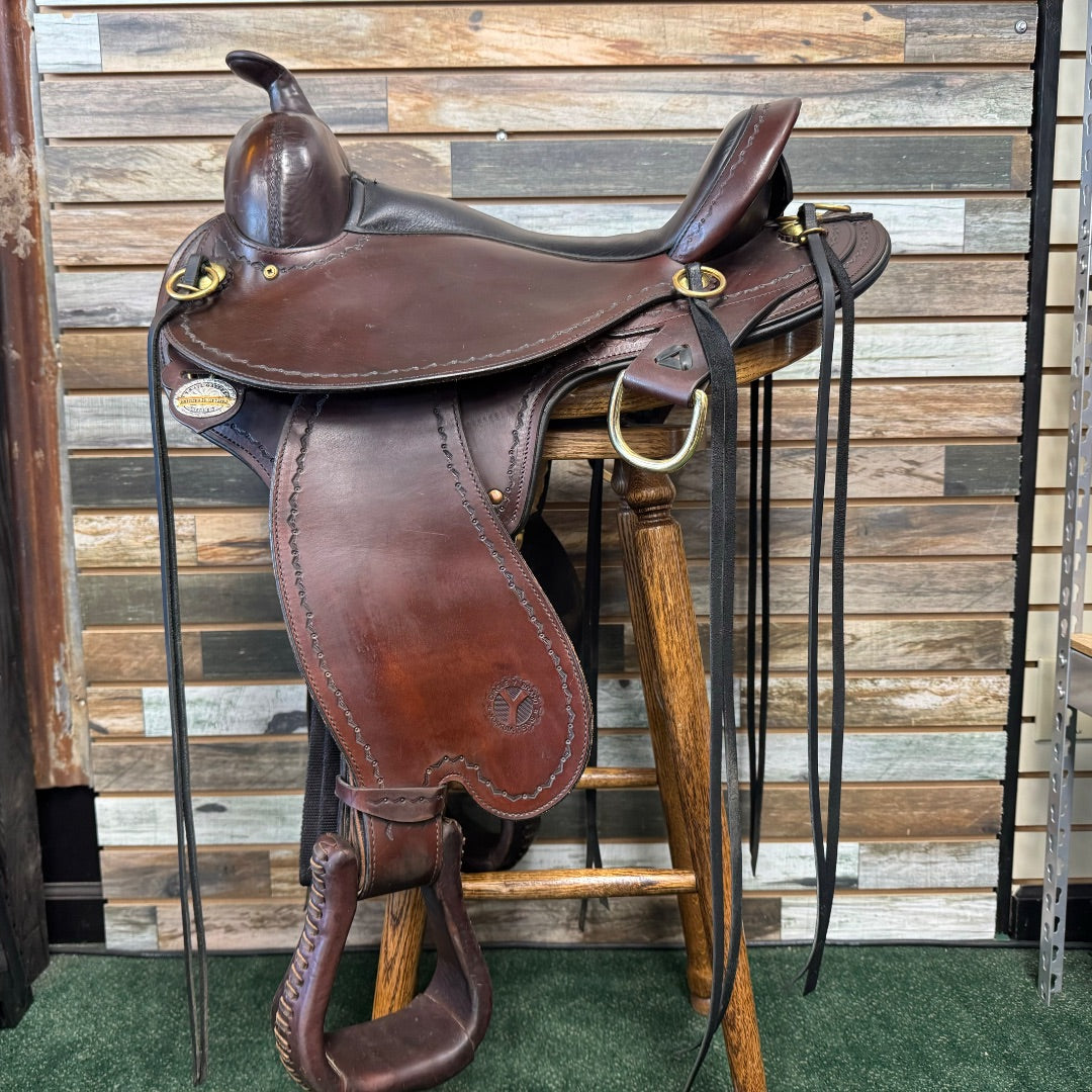 USED Circle Y Tennessee Gaited Flex 2 Tree 15” Dark Oil