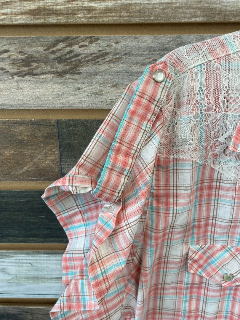 USED Wrangler Ladies Western Short Sleeve Top XXL Pink/White/Blue Plaid
