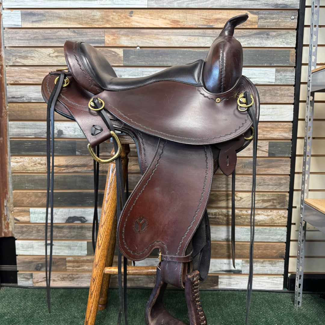 USED Circle Y Tennessee Gaited Flex 2 Tree 15” Dark Oil