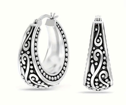Classic Style Hoop Earrings with Vintage Design