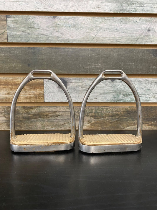 USED  English Stirrups