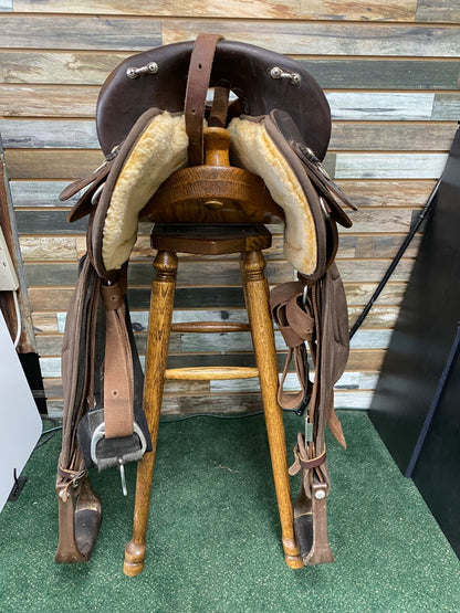 USED Big Horn Cordura Endurance Saddle 15.5"