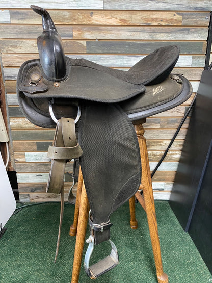 USED Abetta Syntheic Trail Saddle 16" Black