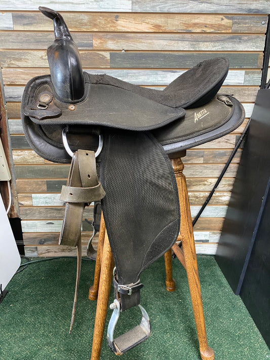 USED Abetta Syntheic Trail Saddle 16" Black