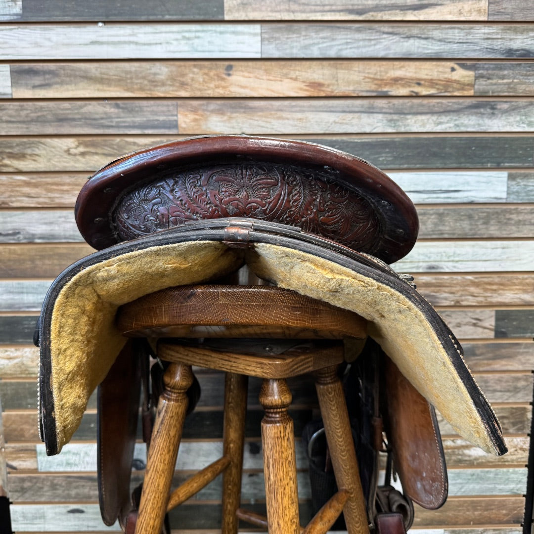 USED  Show Saddle with Matching Breast Collar 16.5" x 20.5" Brown