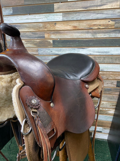 USED High Horse by Circle Y El Campo Gaited Trail Saddle 16" Walnut