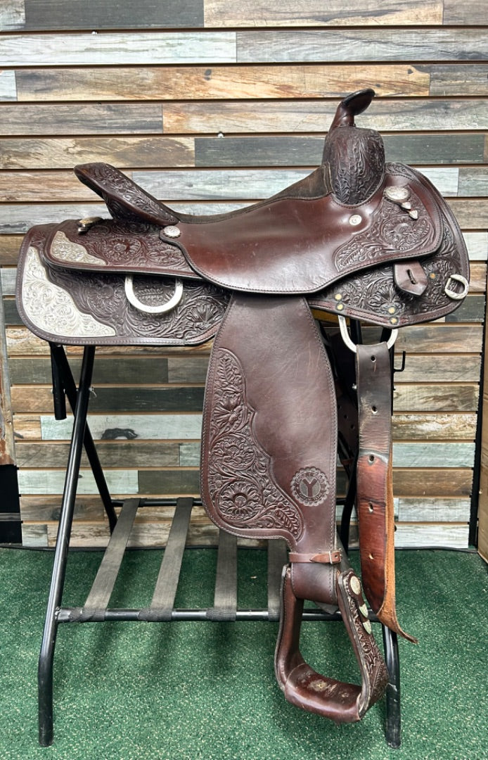 USED Circle Y Western Saddles 16" Dark Oil