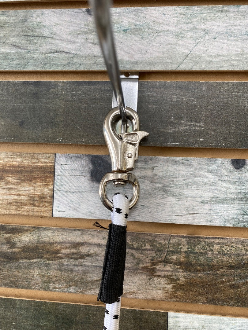 USED  Trailer Tie  White/Black