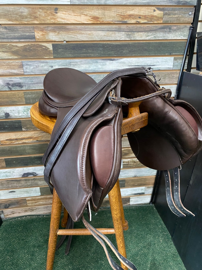 USED Passier Avior Jump Saddle with Stirrup Leathers 17" Havana
