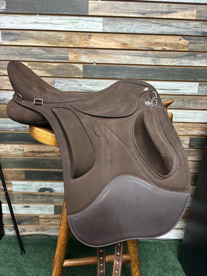 Wintec Pro Endurance with Hart 18" Brown