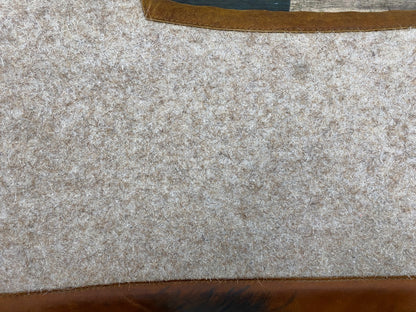 USED Weaver Contoured Wool Blend Felt Saddle Pad 1"