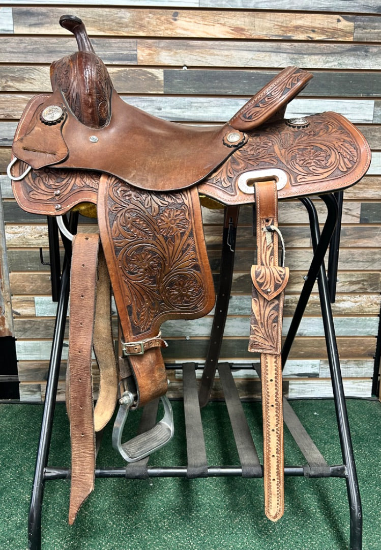 USED  Ranch Saddle 15.5" Dark Oil