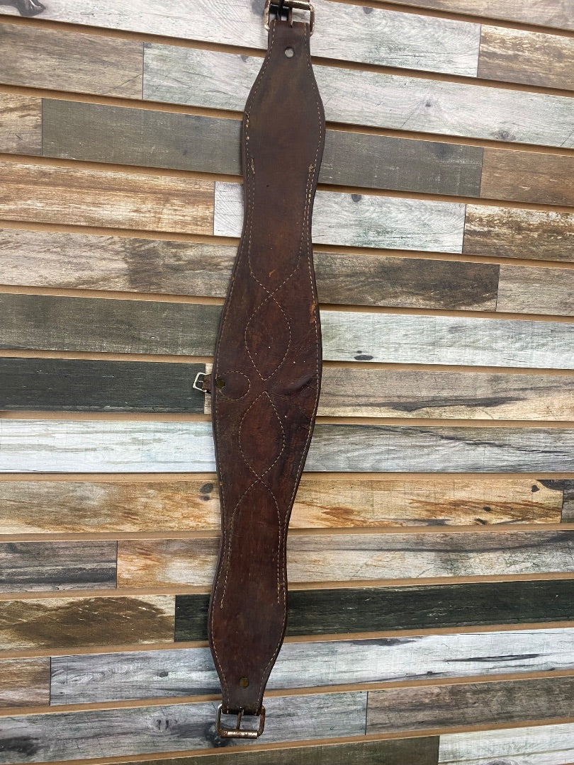 USED Meduim Oil Back Cinch 34"