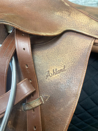 USED Ashland Close Contact English Saddle 17.5" Havana