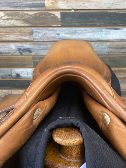 USED Crosby Close Contact English Saddle 17" Havana