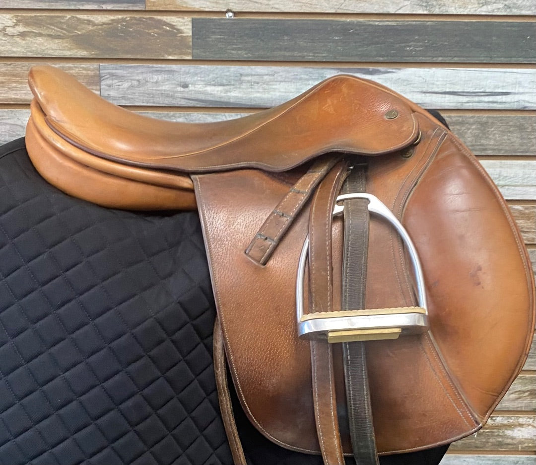 USED Crosby Close Contact English Saddle 17" Havana