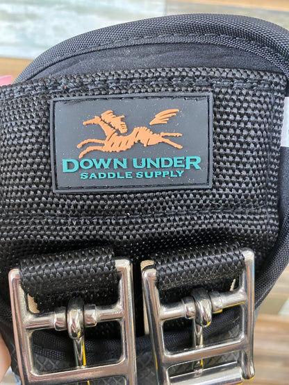 USED Down Under Saddle Supply Neoprene Girth 28" Gray