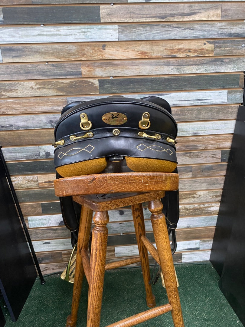 USED Down Under Saddle Supply Aulstralian Saddle 16 1/2" Black w/Brass Accents & Stiching