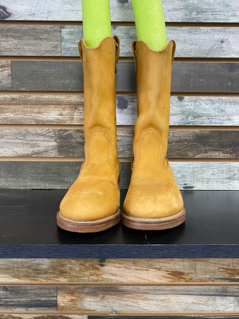 USED  Suede Boots 7B Tan