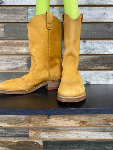 USED  Suede Boots 7B Tan