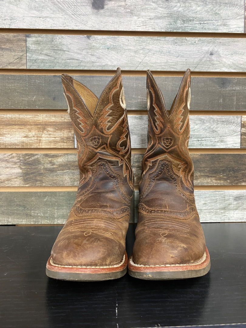 USED ARIAT Round Toe 6.5B Brown w/orange&white stiching