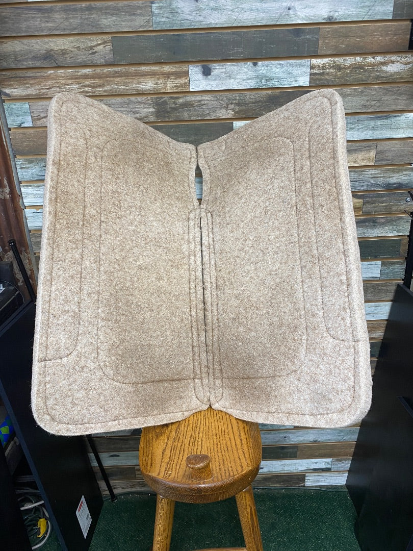 USED Weaver Weaver Westen Saddle Pad 31"x32" brown