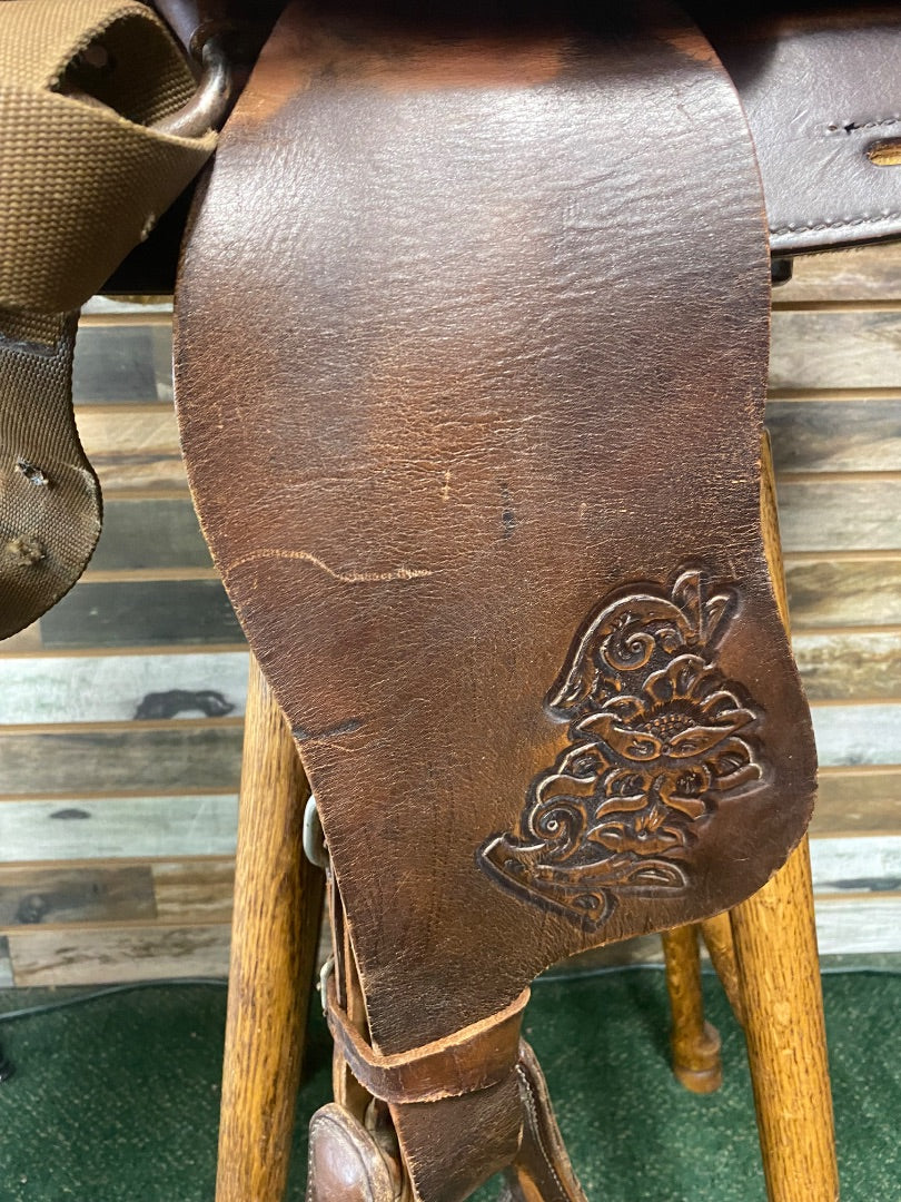 USED Big Horn Bananza Trail Saddle  Dark Oil