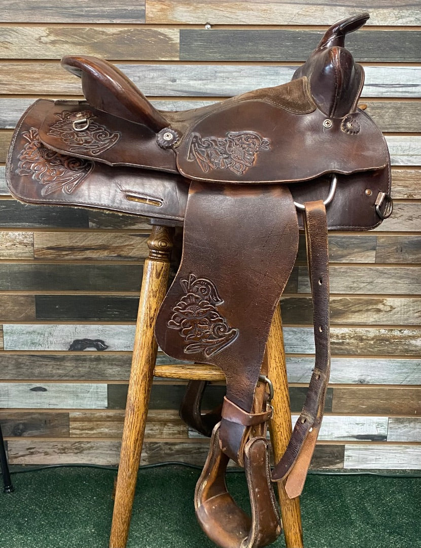 USED Big Horn Bananza Trail Saddle  Dark Oil