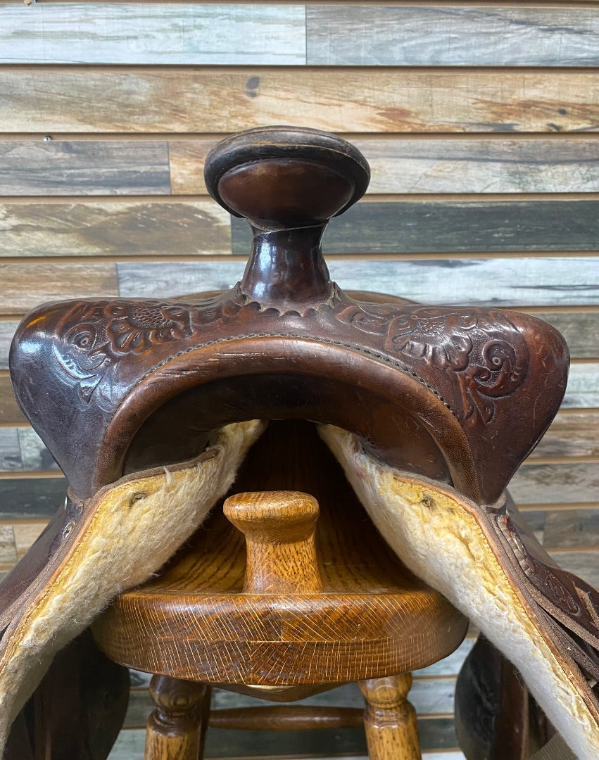 USED Big Horn Bananza Trail Saddle  Dark Oil