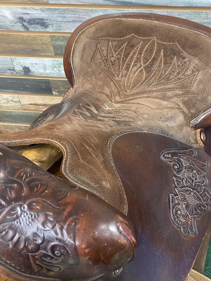 USED Big Horn Bananza Trail Saddle  Dark Oil