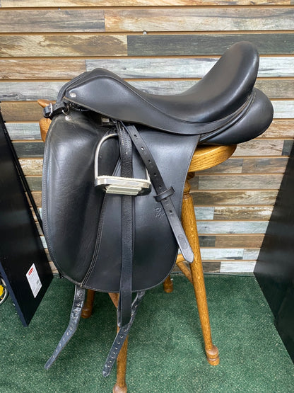 USED Custom Saddlery Dressage Saddle 17.5" Black