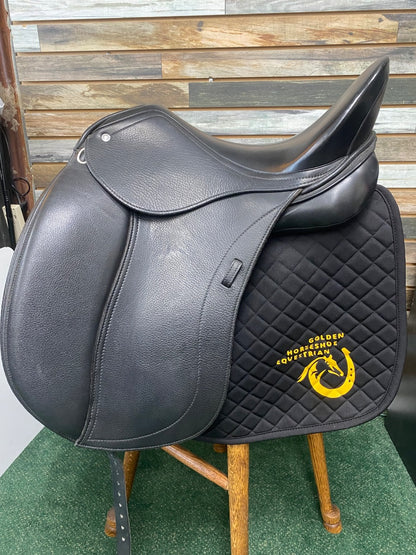 USED Schleese Infinity II Dressage Saddle 17.5" Black