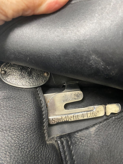 USED Schleese Infinity II Dressage Saddle 17.5" Black