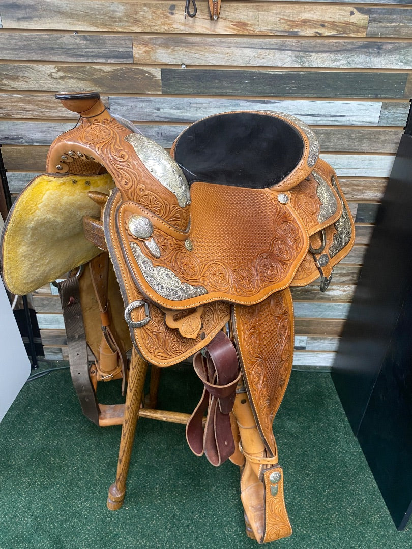USED Circle Y Equitation Saddle 16" Light Oil