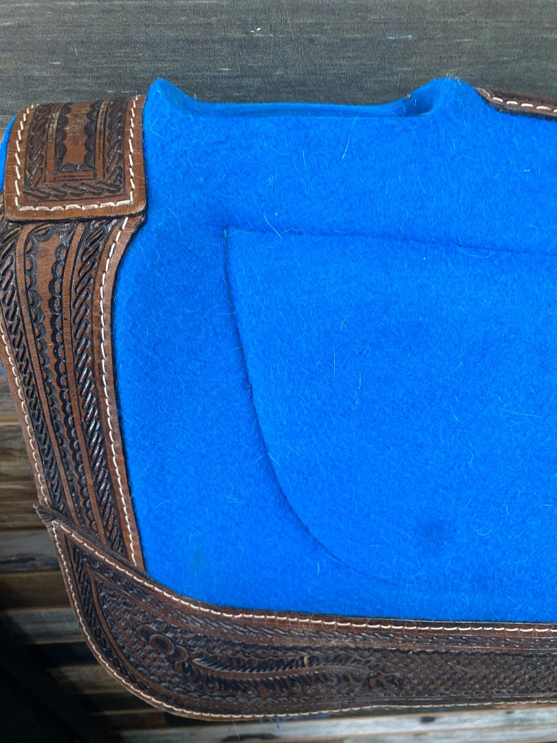 USED Hilason Western Felt Saddle Pad 31”x 30” Medium Oil/Turquoise