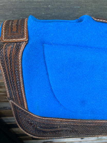 USED Hilason Western Felt Saddle Pad 31”x 30” Medium Oil/Turquoise
