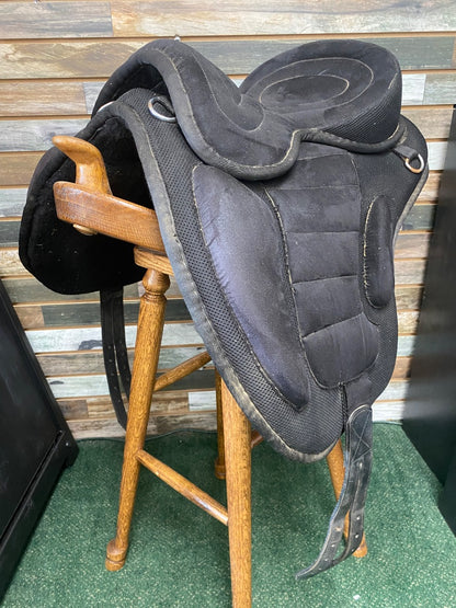 USED Bareback Saddle with Breastcollar and 28" Girth