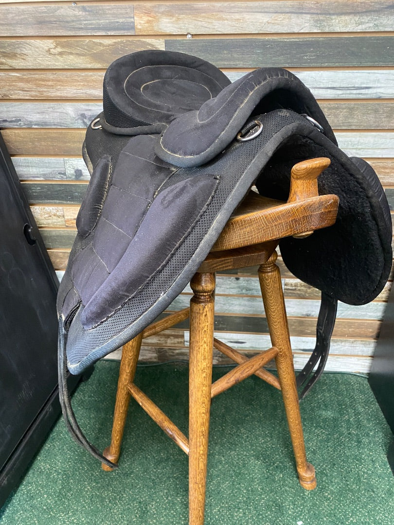 USED Bareback Saddle with Breastcollar and 28" Girth