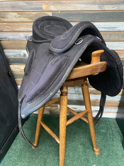 USED Bareback Saddle with Breastcollar and 28" Girth