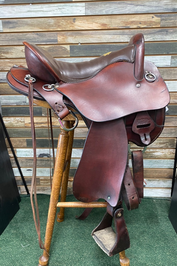 USED Tucker Endurance Trail 15.5” Dark OIl